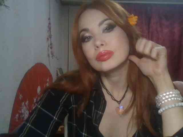 Model: alanaastra