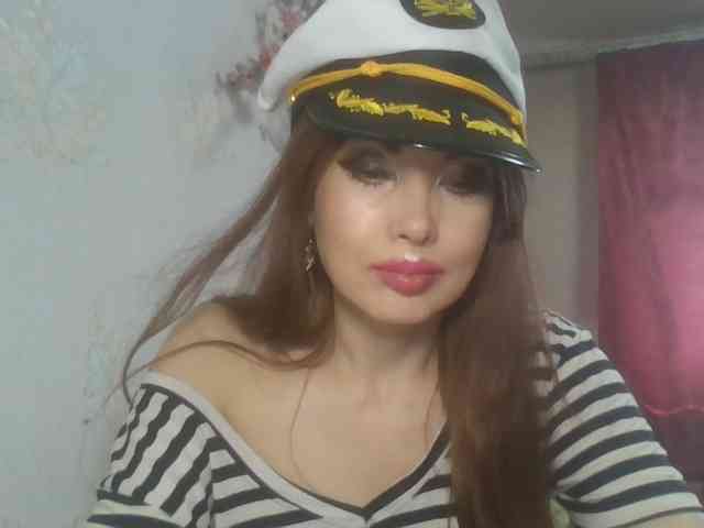 Model: alanaastra