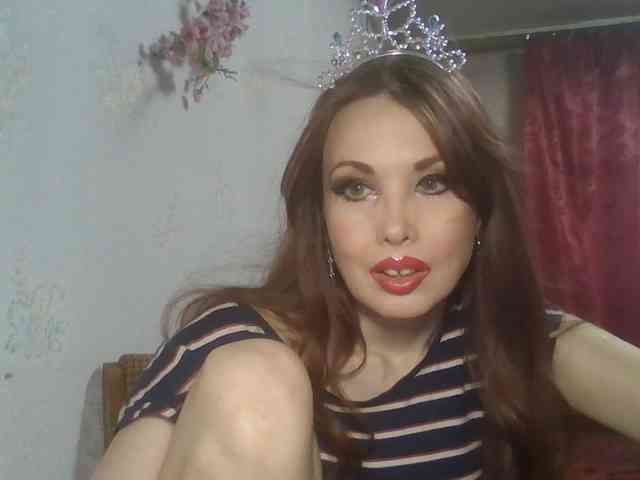 Model: alanaastra