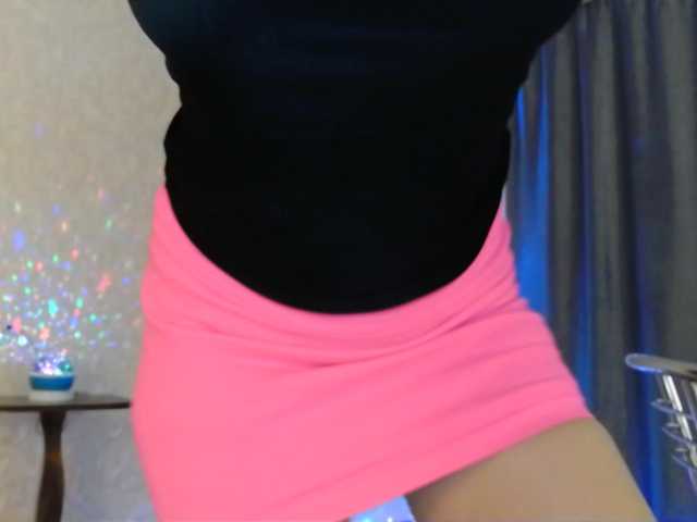 Elenaza1001 live cam on BongaCams