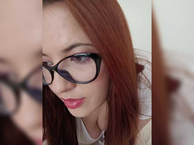 yourXgirl-'s BongaCams show and profile