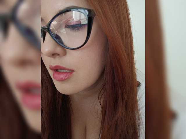 yourXgirl-'s BongaCams show and profile