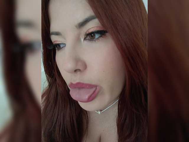  yourXgirl- chat room