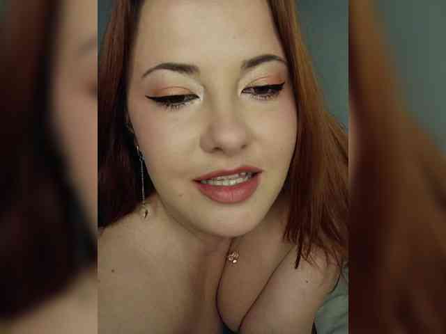 LaraMoon webcam