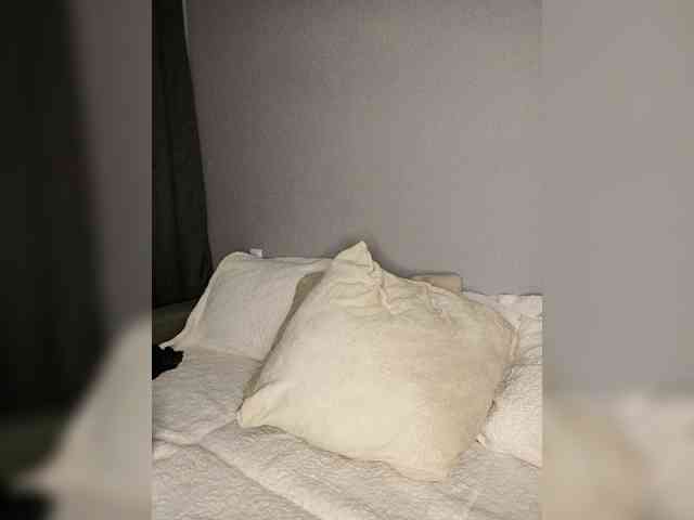 LaraMoon webcam
