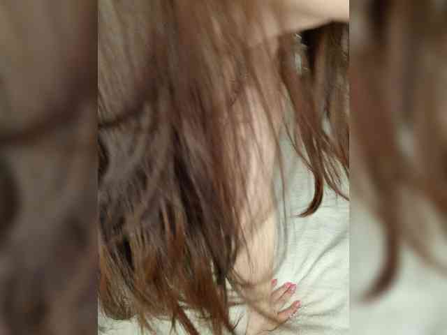 LaraMoon webcam