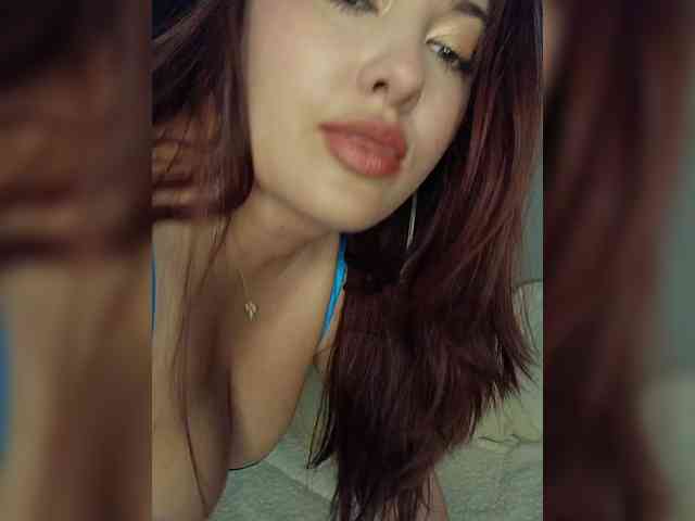 LaraMoon webcam