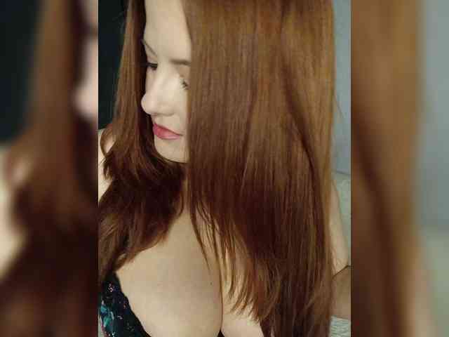 LaraMoon webcam