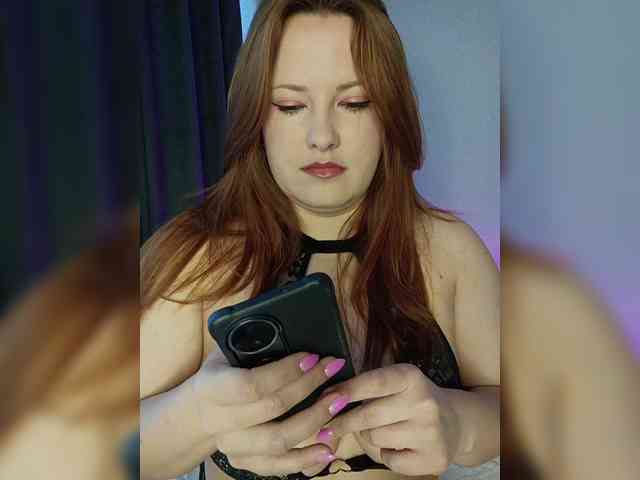 LaraMoon webcam