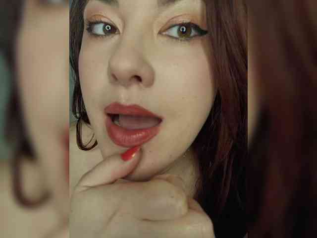 LaraMoon webcam