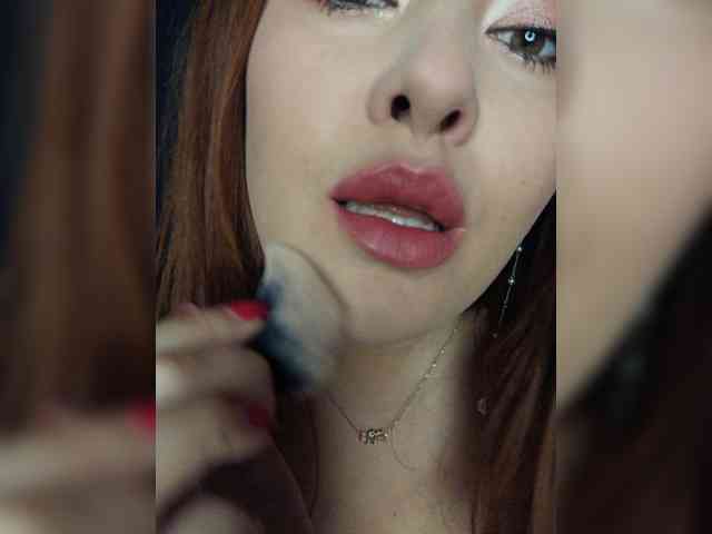 LaraMoon webcam