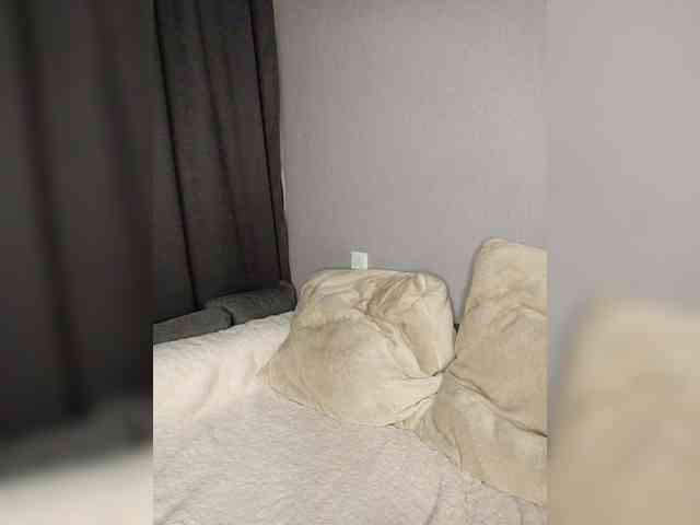 LaraMoon webcam