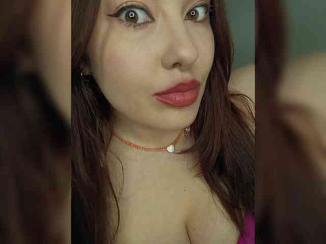 LaraMoon webcam