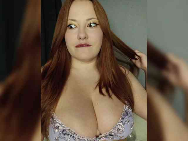 LaraMoon webcam