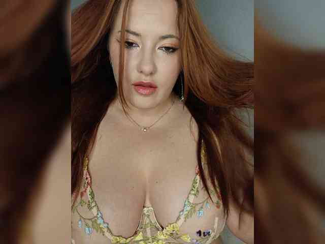 LaraMoon webcam