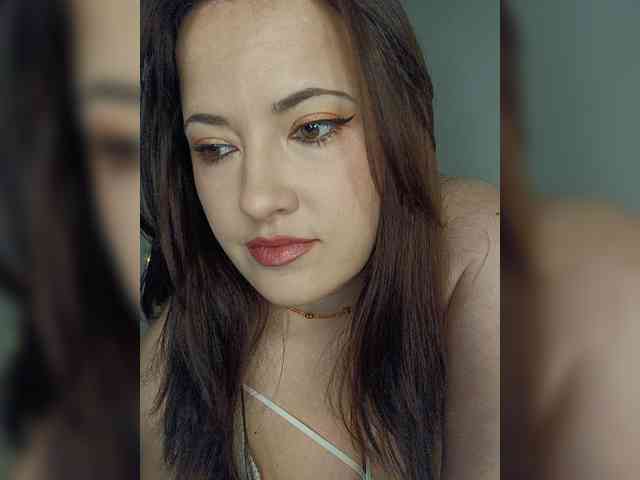 LaraMoon webcam
