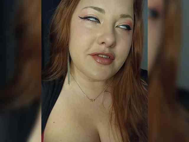 LaraMoon webcam