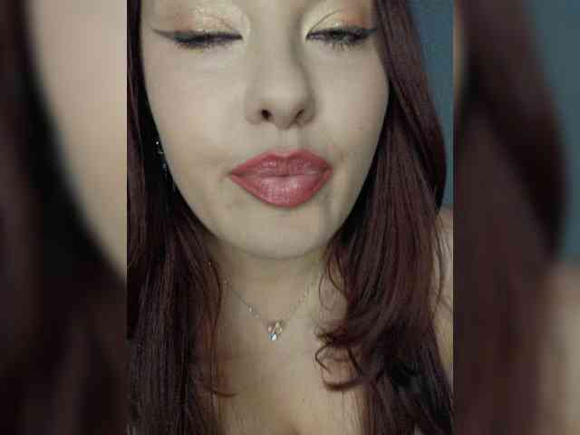 LaraMoon webcam