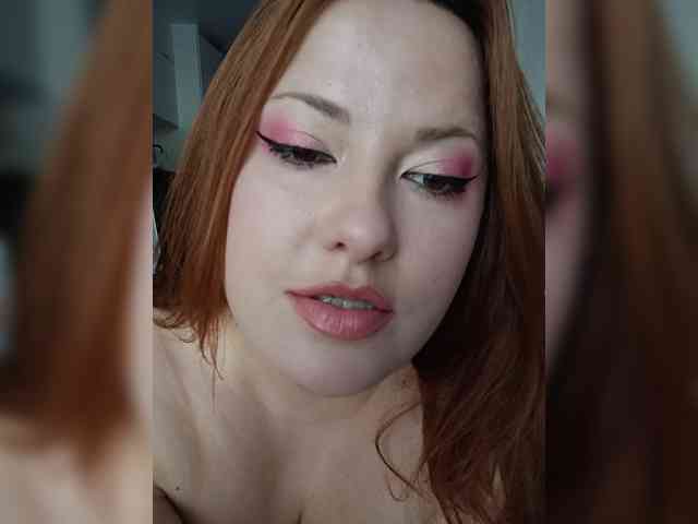 LaraMoon webcam