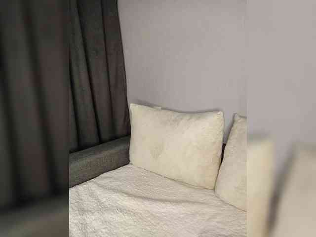 LaraMoon webcam