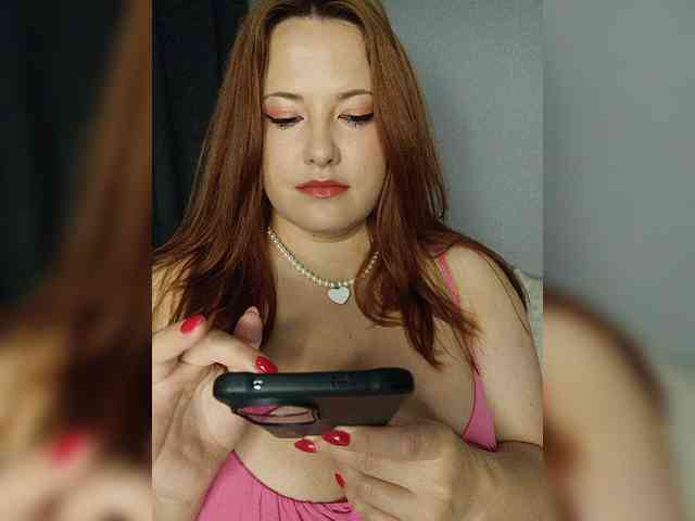 LaraMoon webcam