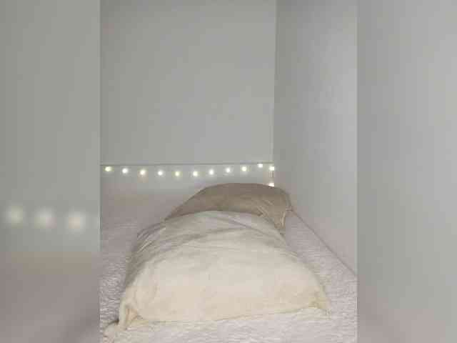 LaraMoon webcam