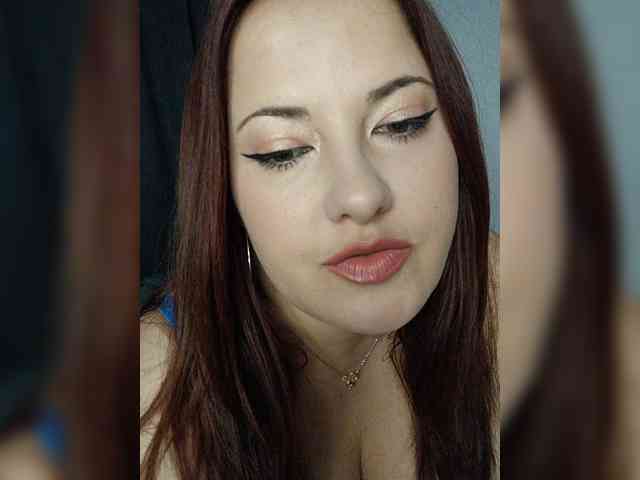 LaraMoon webcam