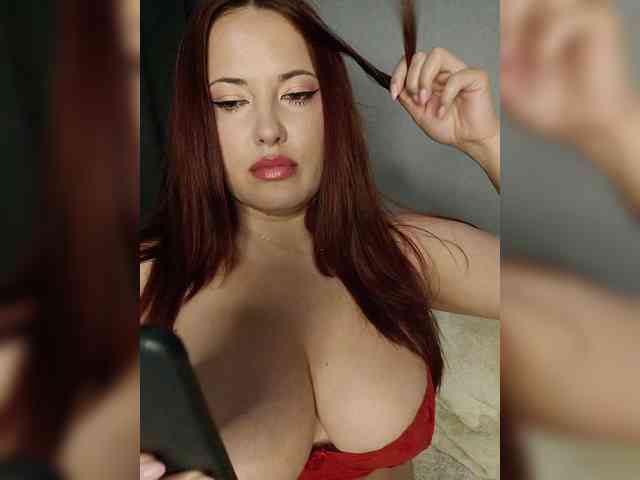 LaraMoon webcam