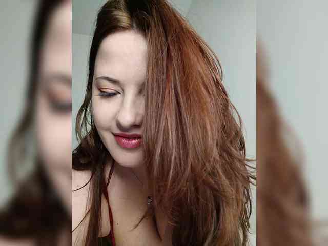 LaraMoon webcam