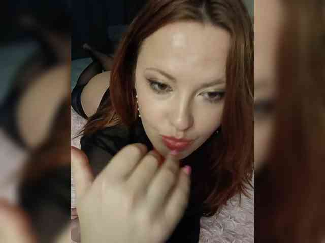 LaraMoon webcam