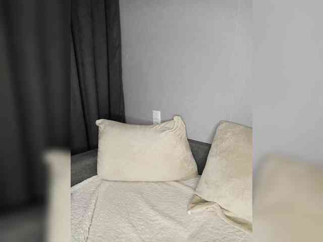 LaraMoon webcam