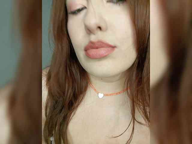 LaraMoon webcam