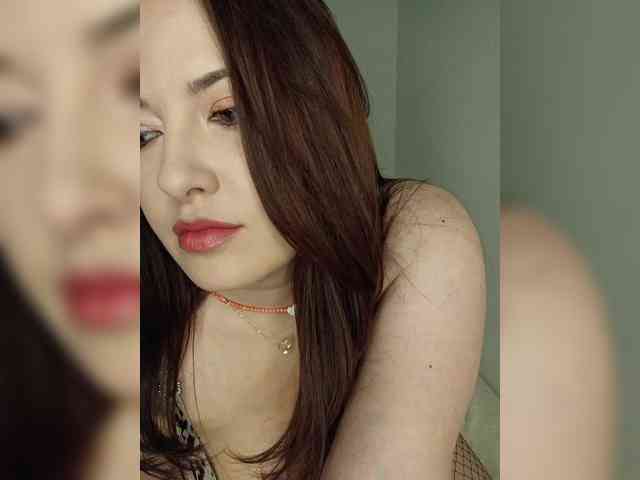 LaraMoon webcam