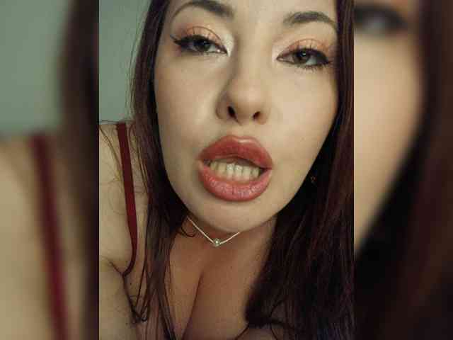 LaraMoon webcam