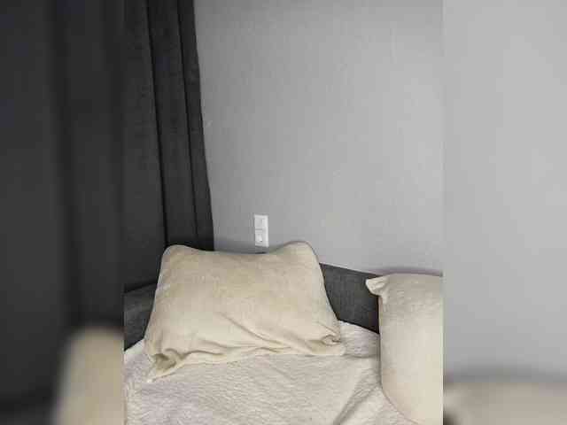 LaraMoon webcam