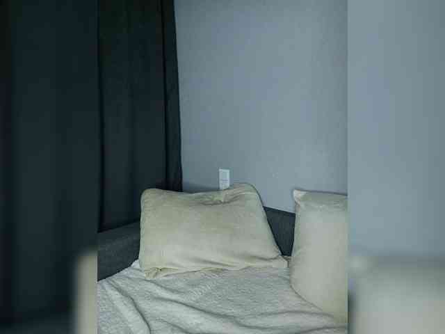 LaraMoon webcam