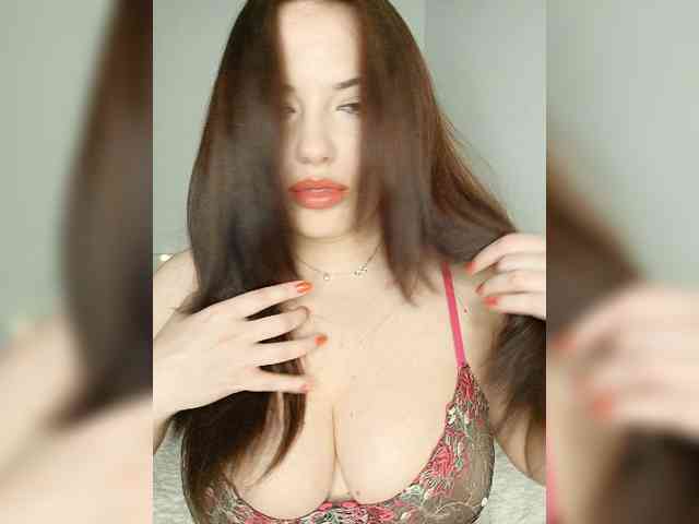 LaraMoon webcam