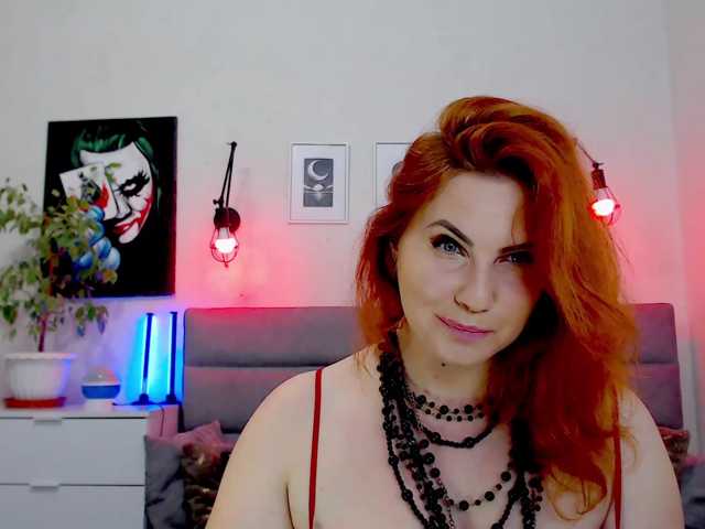 ladomirra1, live now on BongaCams