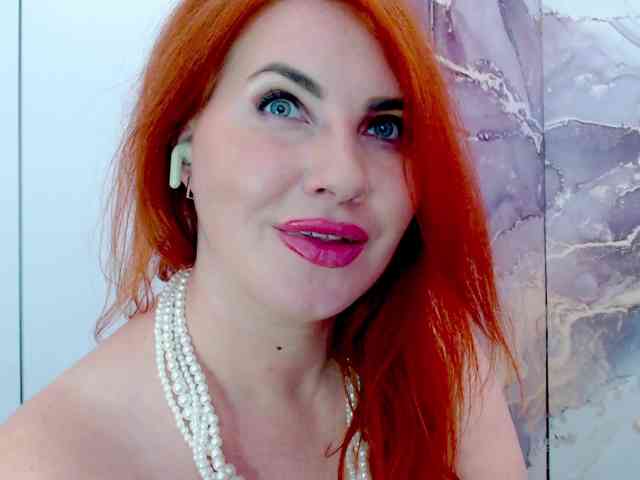 miss_Ferrari webcam