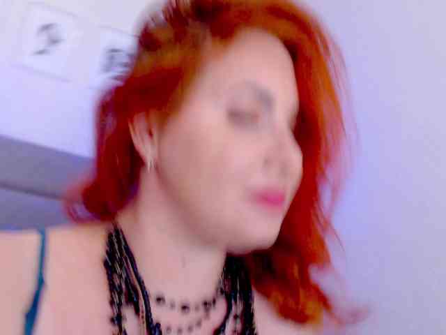 miss_Ferrari webcam