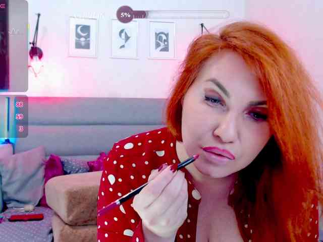 miss_Ferrari webcam