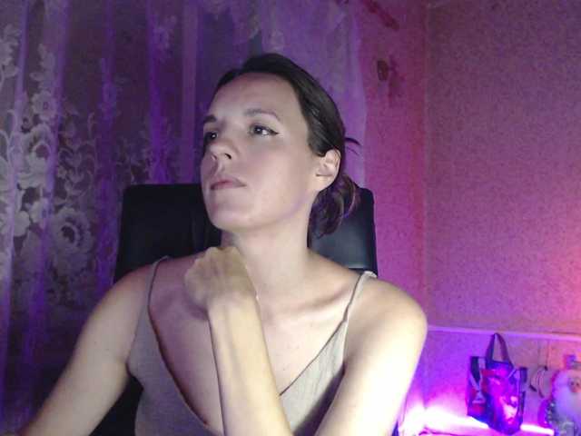 le modèle Babymuro4ka est en webcam porno dans un show sur le site bongacams, il possède les tags suivants: White/Caucasian,Brunette,Trimmed