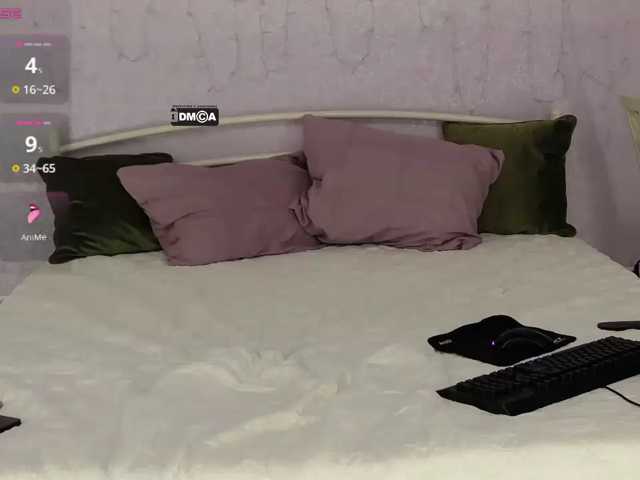 Versavia, live now on BongaCams