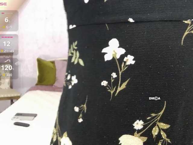 Versavia's BongaCams show and profile