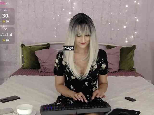 Versavia Sex Cam Show