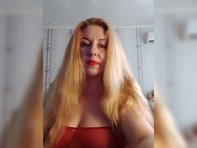 svetlana235 live cam on BongaCams