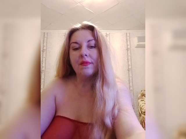 svetlana235 live cam on BongaCams