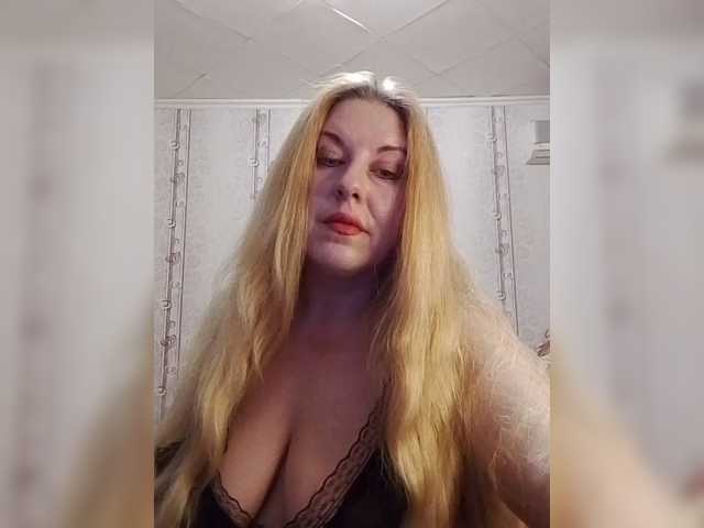 svetlana235 live cam on BongaCams