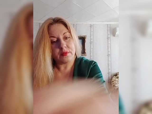 svetlana235 live cam on UnifiedCams