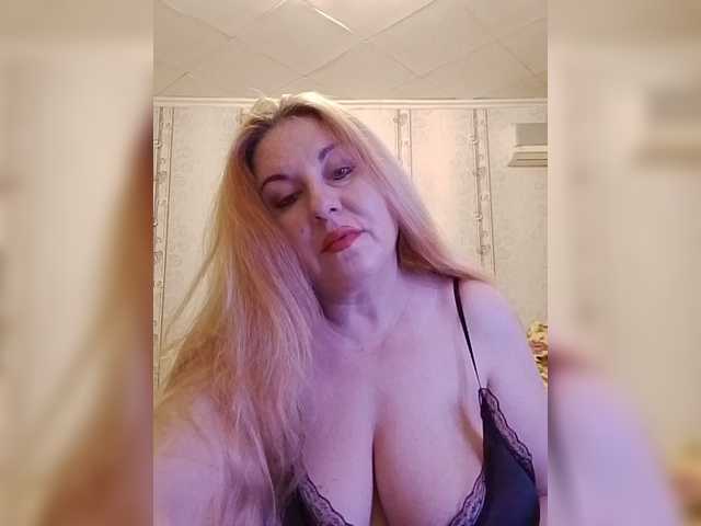 svetlana235 live cam on BongaCams